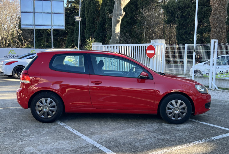 Volkswagen Golf VI 1.4 80 Trendline 3 Portes / Distribution OK / Bluetooth 