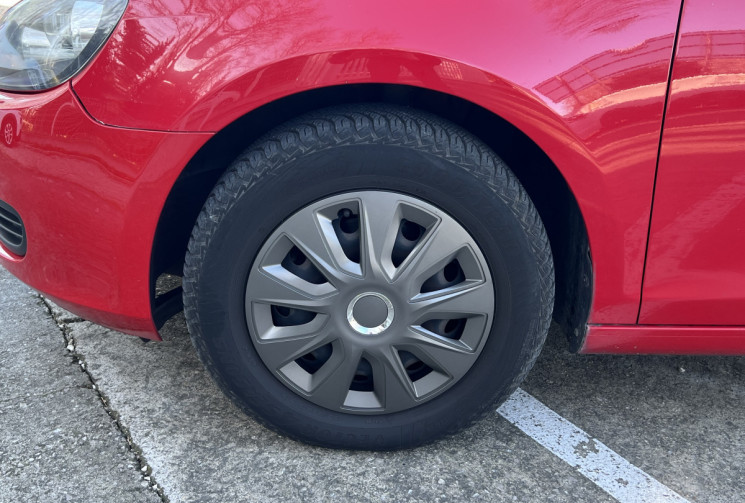 Volkswagen Golf VI 1.4 80 Trendline 3 Portes / Distribution OK / Bluetooth 