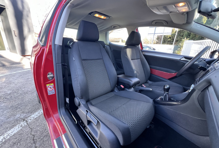 Volkswagen Golf VI 1.4 80 Trendline 3 Portes / Ethanol E85 / Distribution OK / Bluetooth 