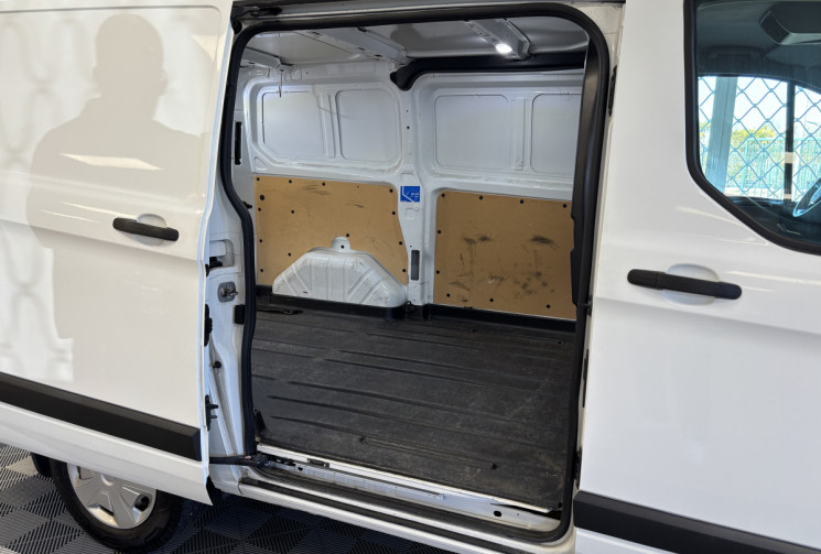 Ford Transit CUSTOM PHASE 2 300 L1H1 2.0 ECOBLUE MHEV 170 / HAYON / SUIVI COMPLET FORD