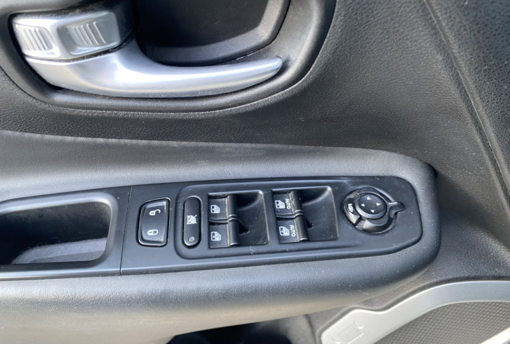 Jeep Renegade 1.4 16V Turbo MultiAir 2WD LIMITED 140CH