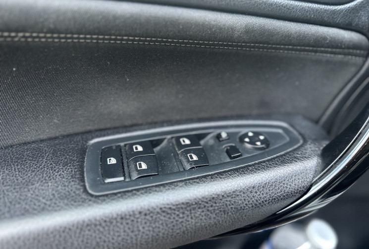 BMW Série 1 (F20) LCI 5 portes 118d 2.0 d 150 cv Boîte auto