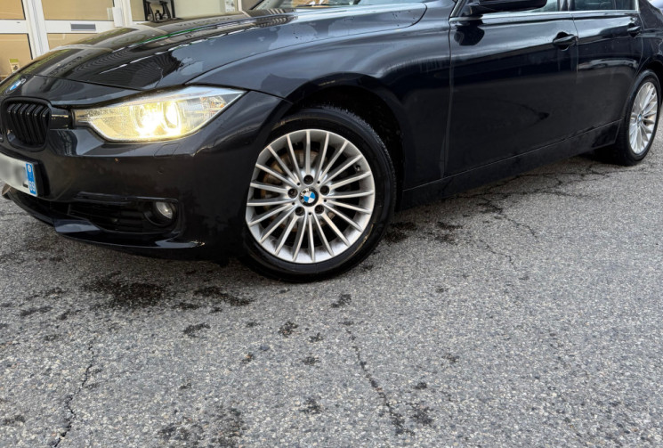 BMW Série 3 Luxury 320d xDrive 2.0 d 184 cv Boîte auto