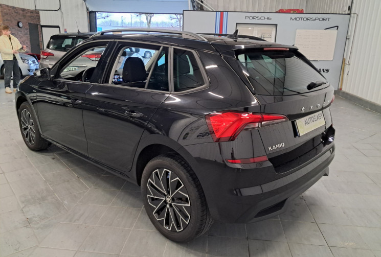 Skoda Kamiq 1.0 TSI EVO 110 YOUNG EDITION Suréquipé - TBE - SUIVI GGE - GARANTIE 12 MOIS