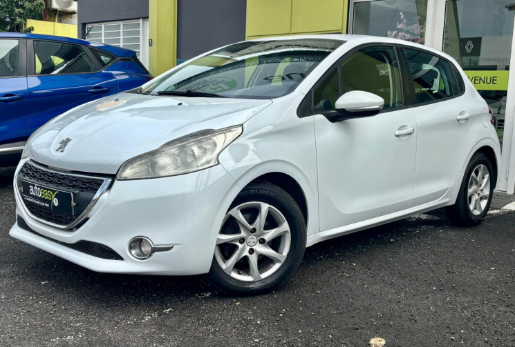 Peugeot 208 I 5 Portes 1.4 HDi FAP 68 cv // Excellent état