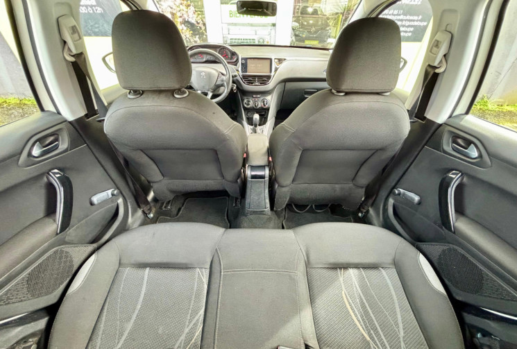 Peugeot 208 I 5 Portes 1.4 HDi FAP 68 cv // Excellent état