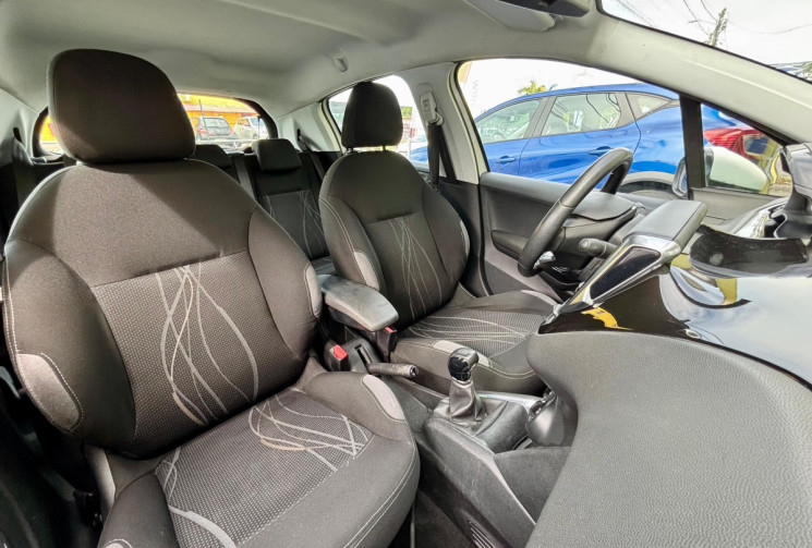 Peugeot 208 I 5 Portes 1.4 HDi FAP 68 cv // Excellent état