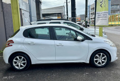Peugeot 208 I 5 Portes 1.4 HDi FAP 68 cv // Excellent état