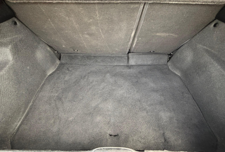 Peugeot 208 I 5 Portes 1.4 HDi FAP 68 cv // Excellent état