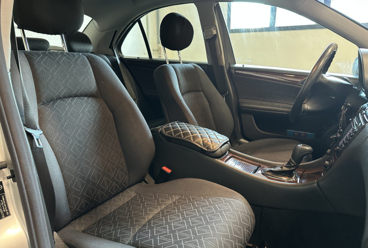 Mercedes Classe C II (W203) 240 V6 Elegance BA