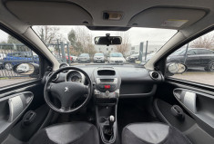 Peugeot 107 1.0 / 68 CH / BLACK EDITION / CLIM 