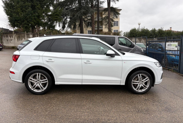 Audi Q5 50 TFSI E / 299 CH / HYBRIDE RECHARGEABLE