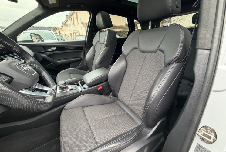 Audi Q5 50 TFSI E / 367 CH / HYBRIDE RECHARGEABLE