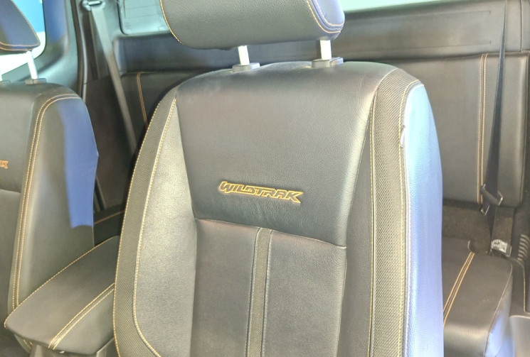 Ford Ranger WILDTRACK TDCI 213 SUPER CAB TVA RECUPERABLE ATTELAGE GARANTIE 12 MOIS