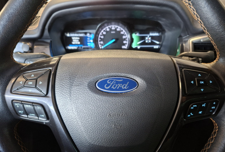 Ford Ranger WILDTRACK TDCI 213 SUPER CAB TVA RECUPERABLE ATTELAGE GARANTIE 12 MOIS