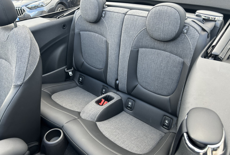 Mini Mini COOPER III (2) F57 CABRIOLET 1.5 136 Ch BVA7 EDITION CAMDEN