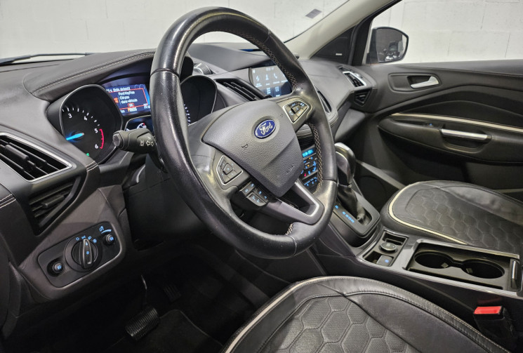 Ford Kuga vignale 2.0 tdci 180 cv 4X4 bva / toit pano