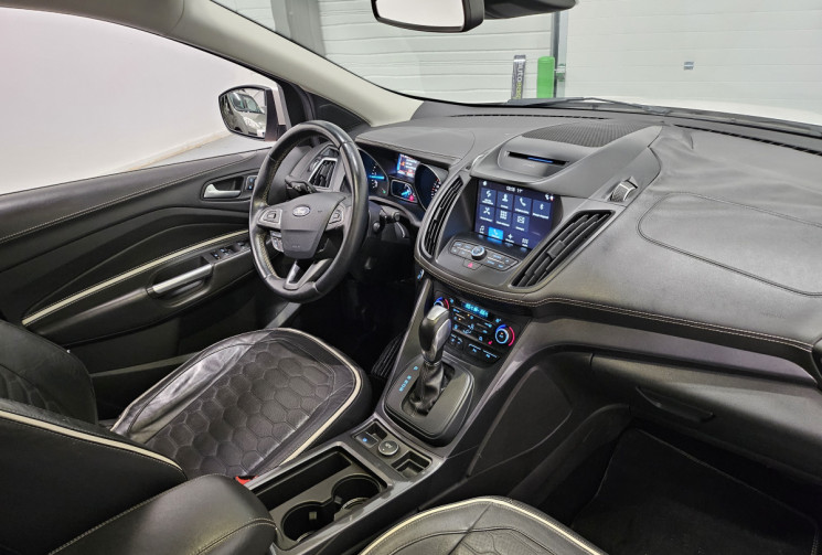 Ford Kuga vignale 2.0 tdci 180 cv 4X4 bva / toit pano