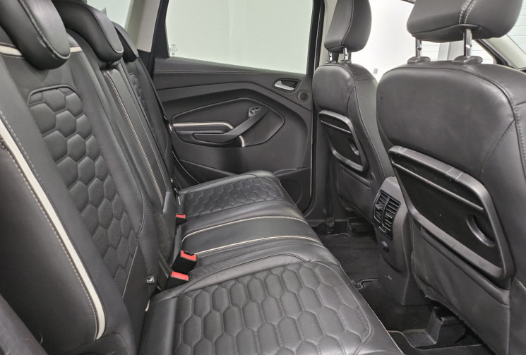 Ford Kuga vignale 2.0 tdci 180 cv 4X4 bva / toit pano