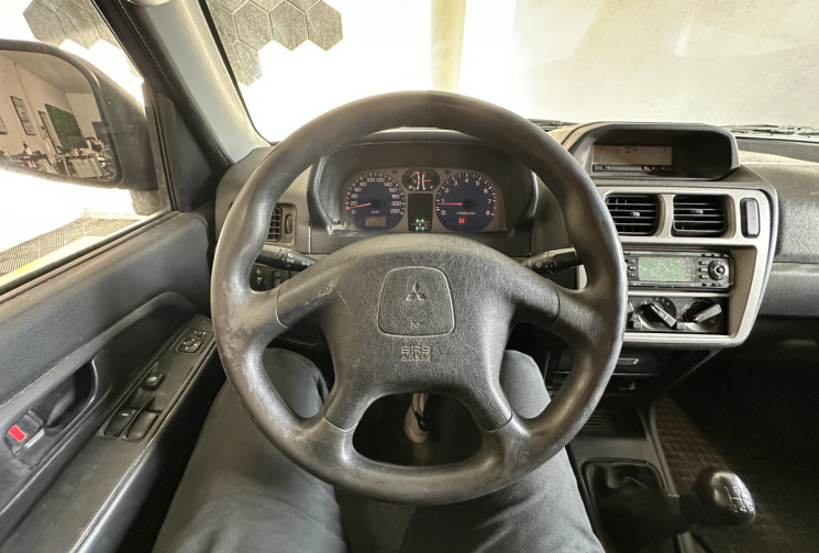 Mitsubishi Pajero Pinin Court 1.8 GDI