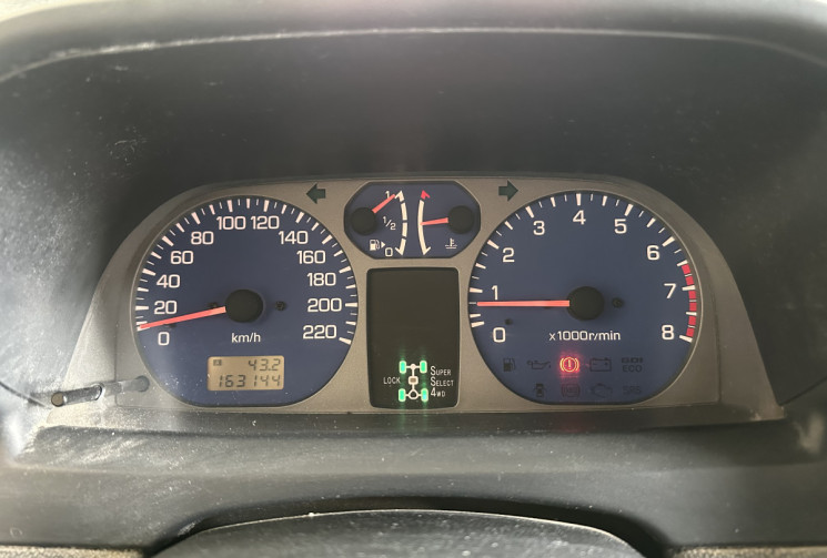 Mitsubishi Pajero Pinin Court 1.8 GDI