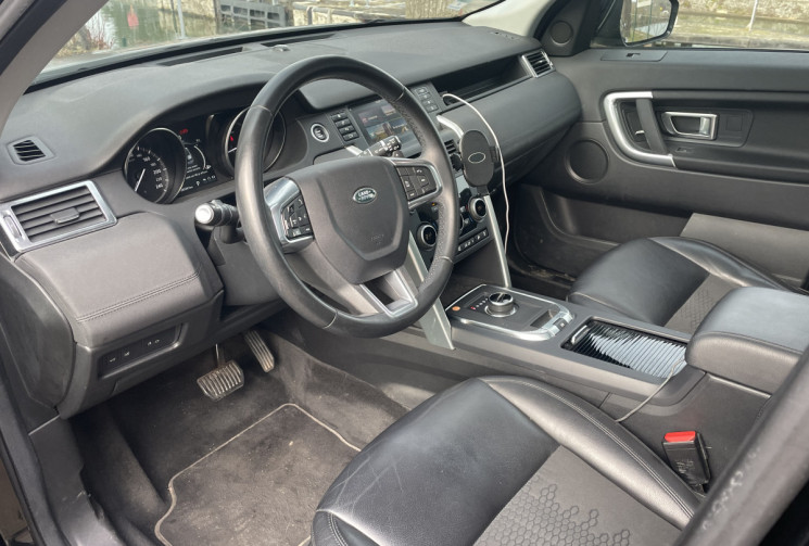 Land-Rover DISCOVERY SPORT  2.0 TD4 SPORT 150 / BOITE AUTO / 7 PLACES / ENTRETIEN LAND ROVER