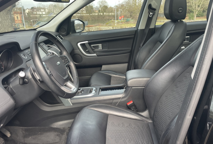 Land-Rover DISCOVERY SPORT  2.0 TD4 SPORT 150 / BOITE AUTO / 7 PLACES / ENTRETIEN LAND ROVER