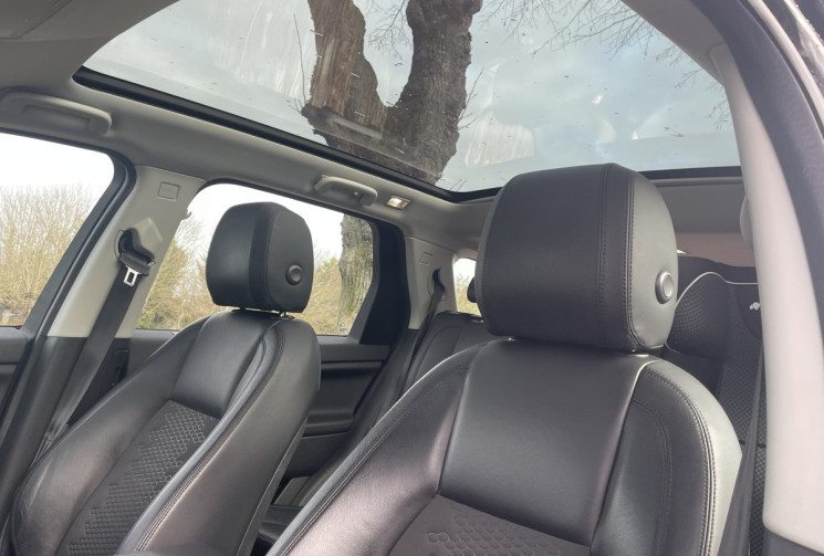 Land-Rover DISCOVERY SPORT  2.0 TD4 SPORT 150 / BOITE AUTO / 7 PLACES / ENTRETIEN LAND ROVER