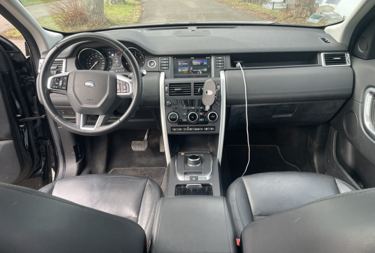 Land-Rover DISCOVERY SPORT  2.0 TD4 SPORT 150 / BOITE AUTO / 7 PLACES / ENTRETIEN LAND ROVER