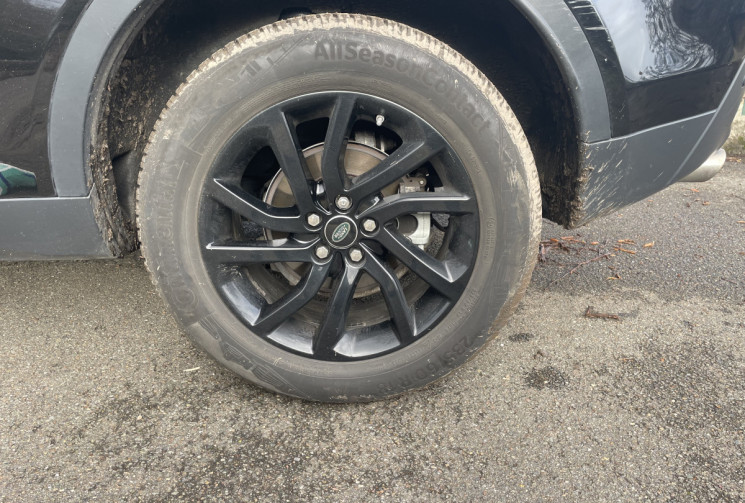 Land-Rover DISCOVERY SPORT  2.0 TD4 SPORT 150 / BOITE AUTO / 7 PLACES / ENTRETIEN LAND ROVER