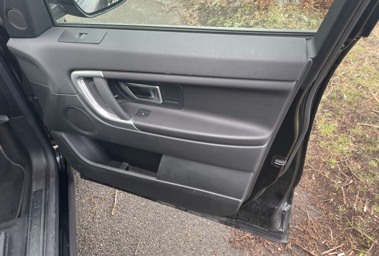 Land-Rover DISCOVERY SPORT  2.0 TD4 SPORT 150 / BOITE AUTO / 7 PLACES / ENTRETIEN LAND ROVER