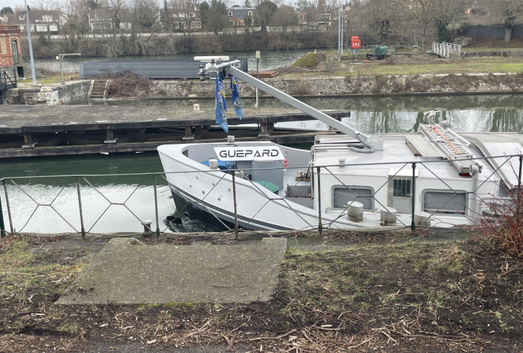 Land-Rover DISCOVERY SPORT  2.0 TD4 SPORT 150 / BOITE AUTO / 7 PLACES / ENTRETIEN LAND ROVER