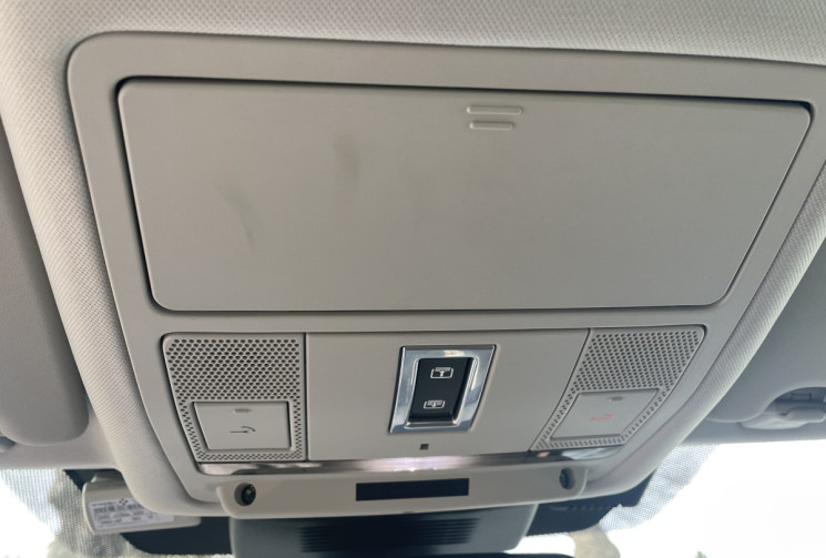 Land-Rover DISCOVERY SPORT  2.0 TD4 SPORT 150 / BOITE AUTO / 7 PLACES / ENTRETIEN LAND ROVER