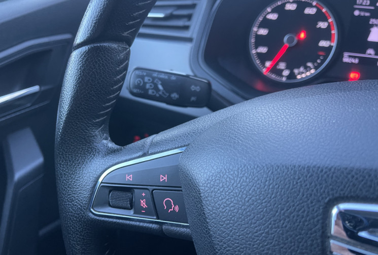 SEAT Ibiza V 1.0 TSI 95 Ch URBAN * CAMERA DE RECUL * CARPLAY * 1ER MAIN