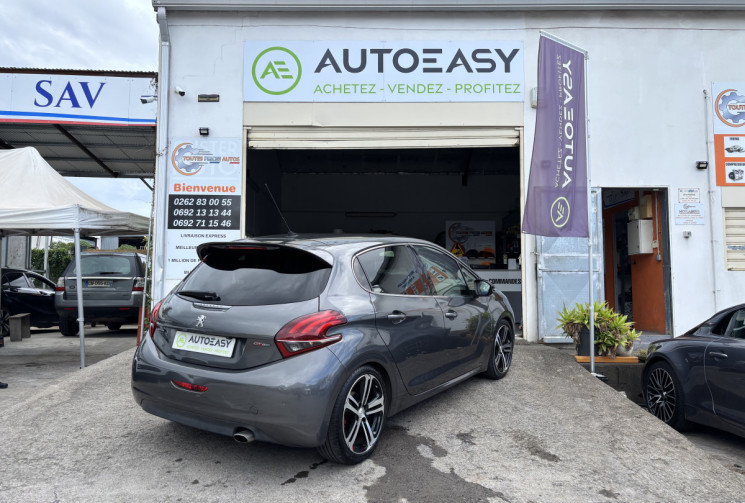 Peugeot 208 1.2 THP 110 GT LINE