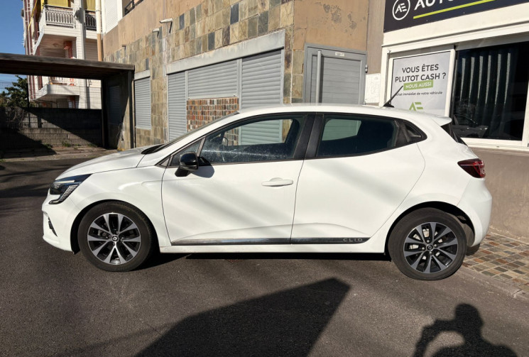 Renault CLIO V E-TECH 1.6 i 140 Hybrid 140cv