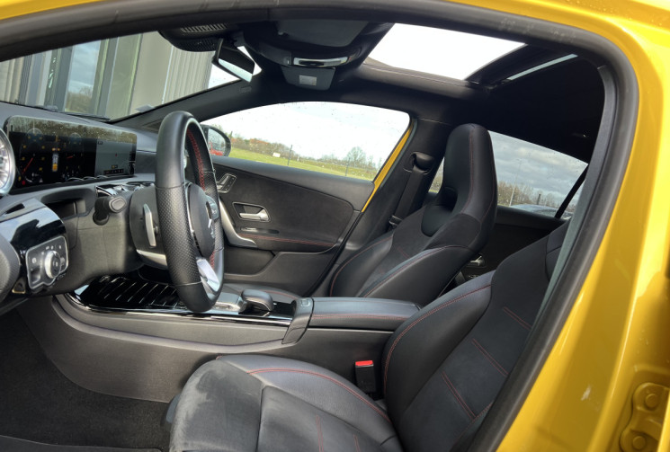 Mercedes Classe A 220 d 2.0 d  8G-DCT 190 cv PACK AMG / GARANTIE MERCEDES