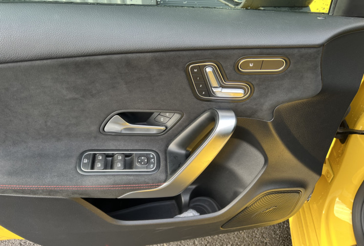 Mercedes Classe A 220 d 2.0 d  8G-DCT 190 cv PACK AMG / GARANTIE MERCEDES