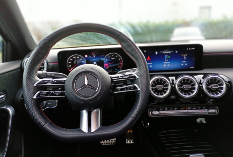 Mercedes Classe A 200 163 ch AMG LINE 7G-DCT BVA