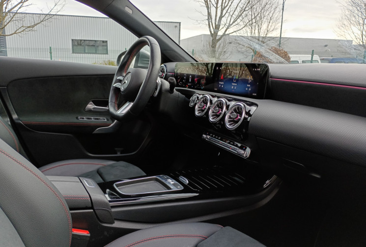 Mercedes Classe A 200 163 ch AMG LINE 7G-DCT BVA