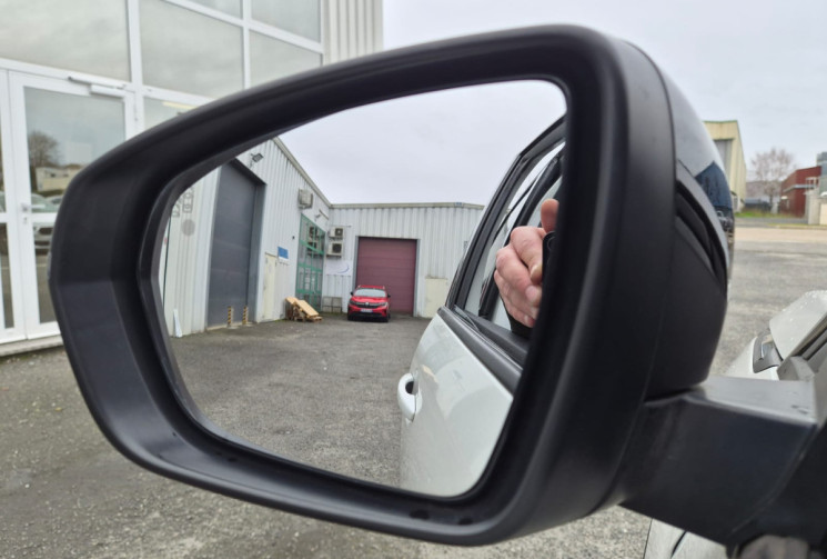 Peugeot 3008 PEUGEOT 3008 1.2130ch BVM6 ALLURE * CARPLAY * CAMERA 360 * SIEGE MEMOIRE *  