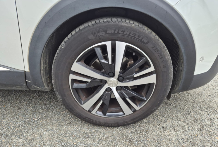 Peugeot 3008 PEUGEOT 3008 1.2 130ch BVM6 ALLURE * CARPLAY * CAMERA 360 * SIEGE MEMOIRE *  