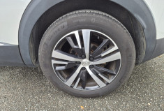 Peugeot 3008 PEUGEOT 3008 1.2 130ch BVM6 ALLURE * CARPLAY * CAMERA 360 * SIEGE MEMOIRE *  