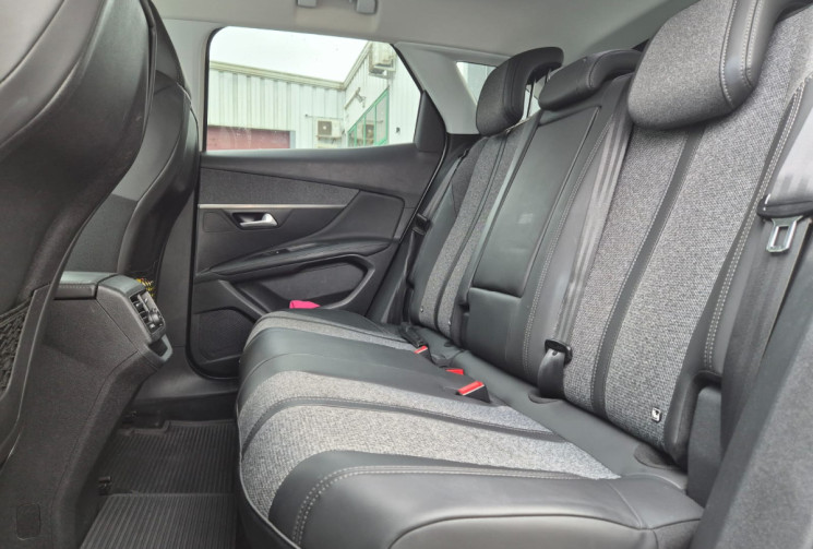 Peugeot 3008 PEUGEOT 3008 1.2 130ch BVM6 ALLURE * CARPLAY * CAMERA 360 * SIEGE MEMOIRE *  