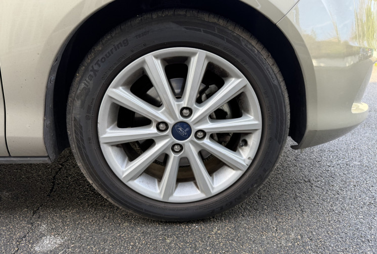 Ford B-MAX 1.6 TDCI 95 TITANIUM * FULL DOSSIER ENTRETIEN + CT OK * GARANTIE