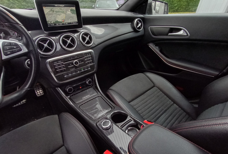 Mercedes CLA SHOOTING BRAKE 200 FASCINATION 156 cv 7G-DCT / Pack AMG / Toit Ouvrant
