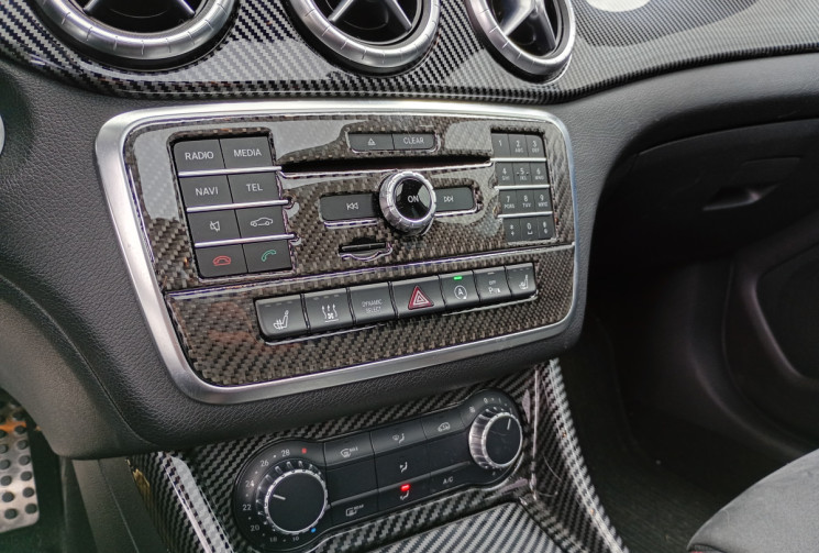 Mercedes CLA SHOOTING BRAKE 200 FASCINATION 156 cv 7G-DCT / Pack AMG / Toit Ouvrant