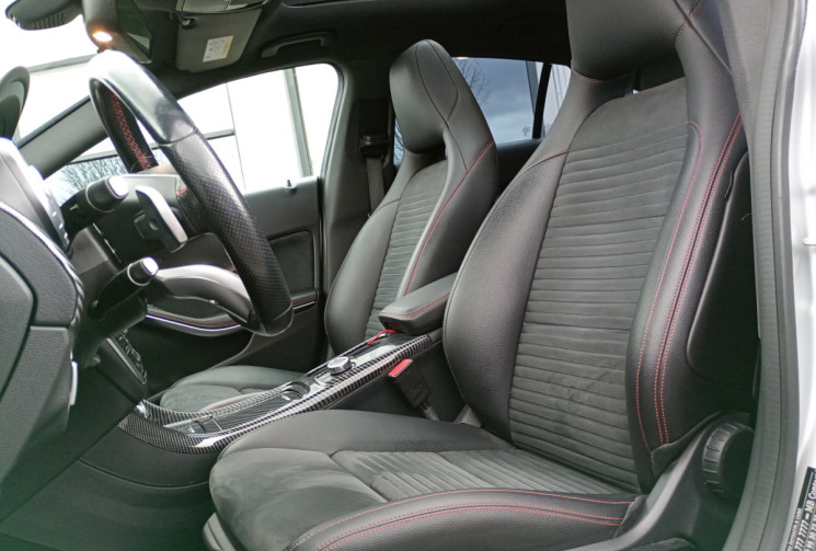 Mercedes CLA SHOOTING BRAKE 200 FASCINATION 156 cv 7G-DCT / Pack AMG / Toit Ouvrant