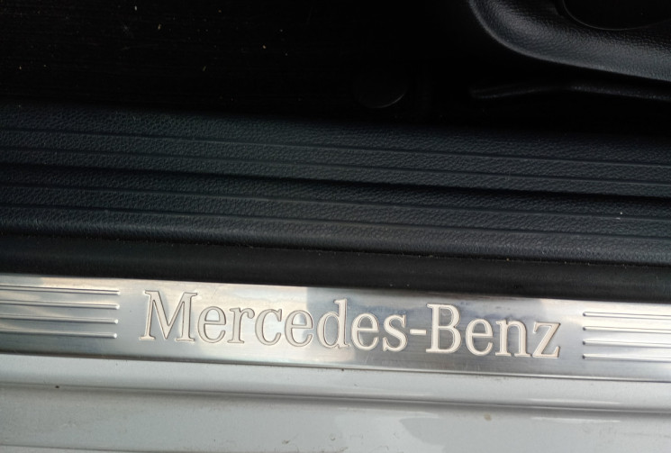 Mercedes CLA SHOOTING BRAKE 200 FASCINATION 156 cv 7G-DCT / Pack AMG / Toit Ouvrant