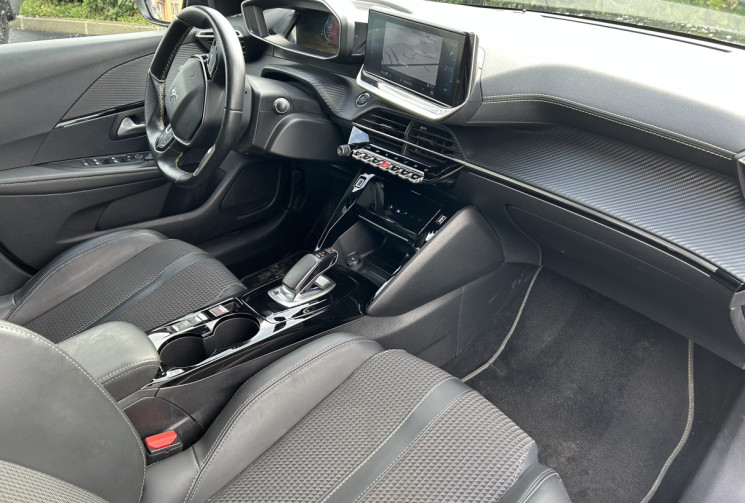 Peugeot 208 e-208 136ch GT-Line